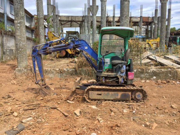 รถขุด KOMATSU รุ่น PC20 ขนาด 2 ตัน มือสอง [เบอร์ 18]
