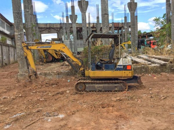 รถขุดเล็ก KOMATSU รุ่น PC30-1 ขนาด 3 ตัน [เบอร์ 24]