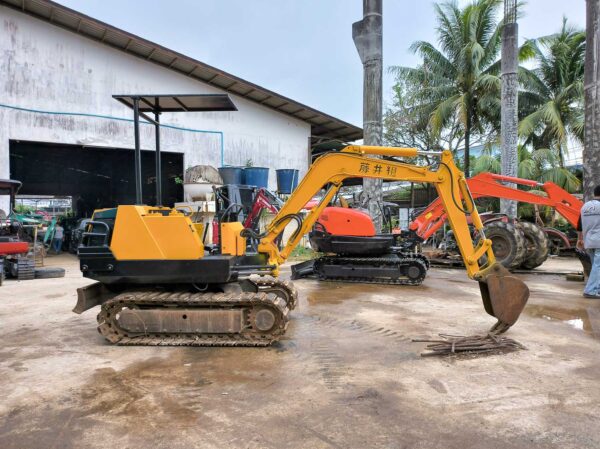 รถขุดมือสอง Yanmar รุ่น YB221UZ ขนาด 2 ตัน [เบอร์ 5] - Image 2