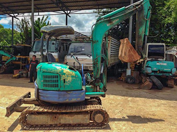 รถขุด KOMATSU รุ่น PC30 ขนาด 3 ตัน มือสอง [เบอร์ 15] - Image 2