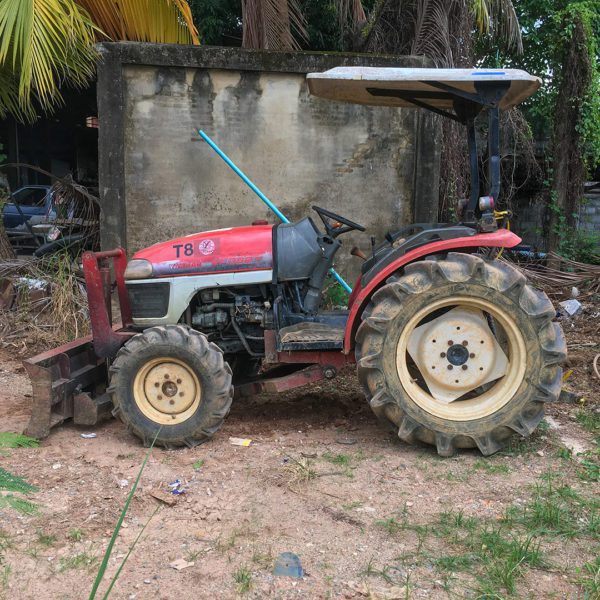 รถแทรกเตอร์ YANMAR รุ่น EF352T [เบอร์ T8]