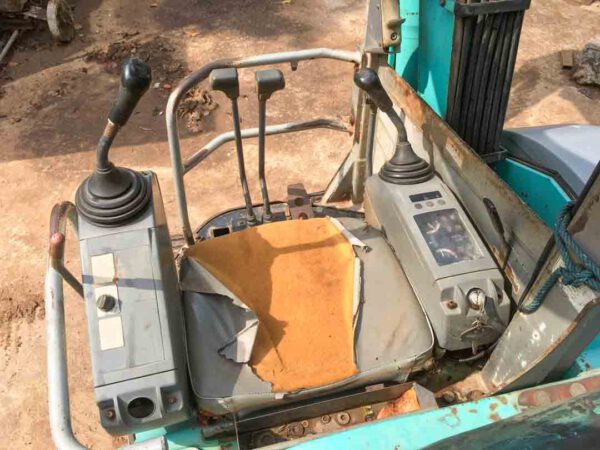 รถขุดมือสอง KOBELCO รุ่น SK30UR-2 ขนาด 3 ตัน [เบอร์ 66] - Image 14