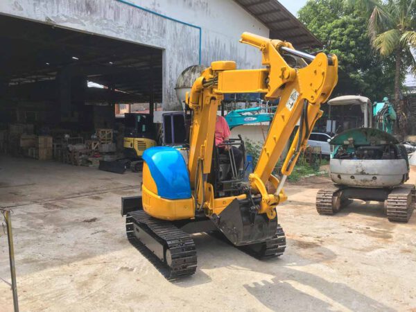 รถขุดมือสอง KOMATSU รุ่น PC30UU-3 ขนาด 3 ตัน [เบอร์ 65] - Image 3