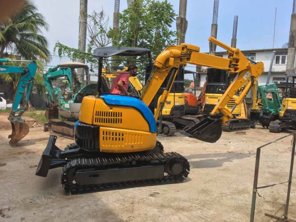 รถขุดมือสอง KOMATSU รุ่น PC30UU-3 ขนาด 3 ตัน [เบอร์ 65] - Image 2