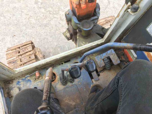 รถขุดมือสอง HITACHI รุ่น EX27 ขนาด 2.8 ตัน [เบอร์ 70] - Image 12