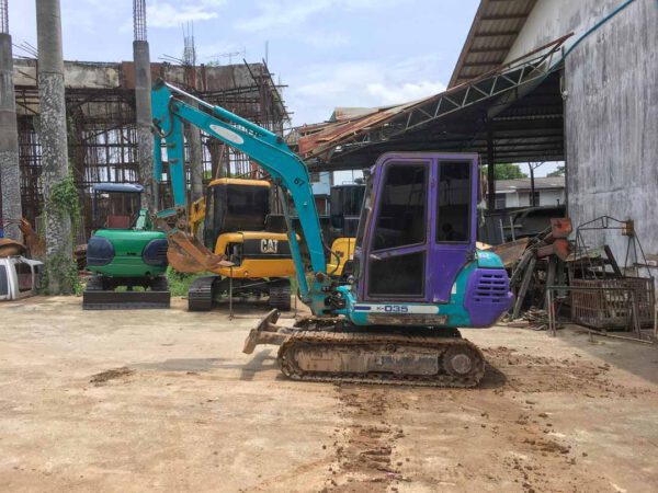 รถขุดมือสอง KUBOTA รุ่น K-035 ตู้แอร์ ขนาด 3.5 ตัน [เบอร์ 67]