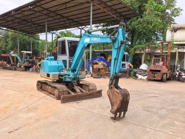รถขุดมือสอง KOBELCO รุ่น SK042 ขนาด 4.9 ตัน (No.82) - Image 4
