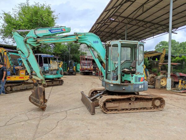 รถขุดมือสอง YANMAR รุ่น B6 ขนาด 5.5 ตัน [No.103]