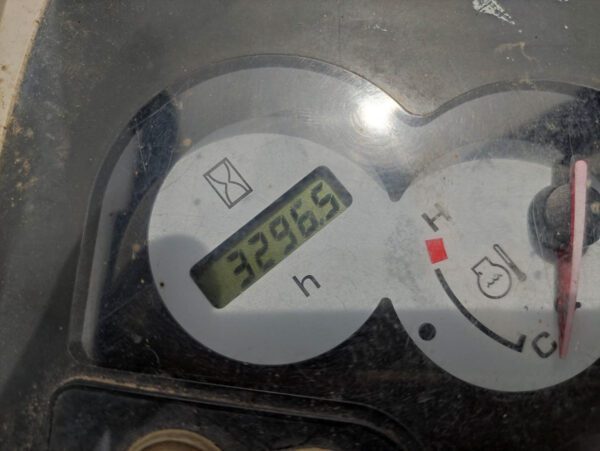 รถขุดมือสอง KOMATSU รุ่น PC30MR-2 ขนาด 3.1 ตัน [No.105] - Image 18