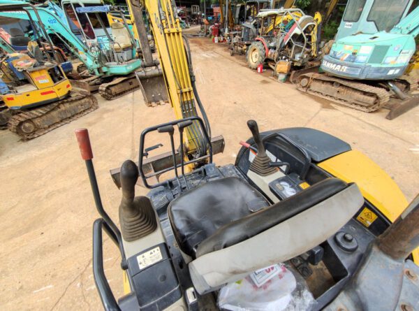 รถขุดมือสอง KOMATSU รุ่น PC30MR-2 ขนาด 3.1 ตัน [No.105] - Image 17
