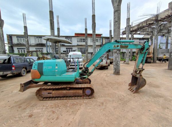 รถขุดมือสอง KOMATSU รุ่น PC25-1E ขนาด 2.5 ตัน [No.110] - Image 2