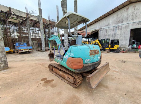 รถขุดมือสอง KOMATSU รุ่น PC25-1E ขนาด 2.5 ตัน [No.110] - Image 3