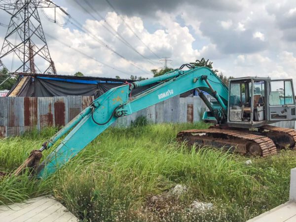 KOMATSU PC200-3 ขนาด 20 ตัน รถขุดมือสอง [No.90] - Image 2