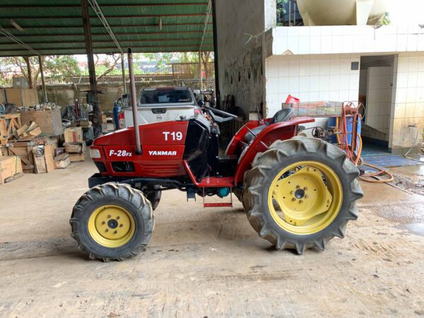 แทรกเตอร์ยันม่าร์ F-28FX กำลัง 28 แรง [No.T19]