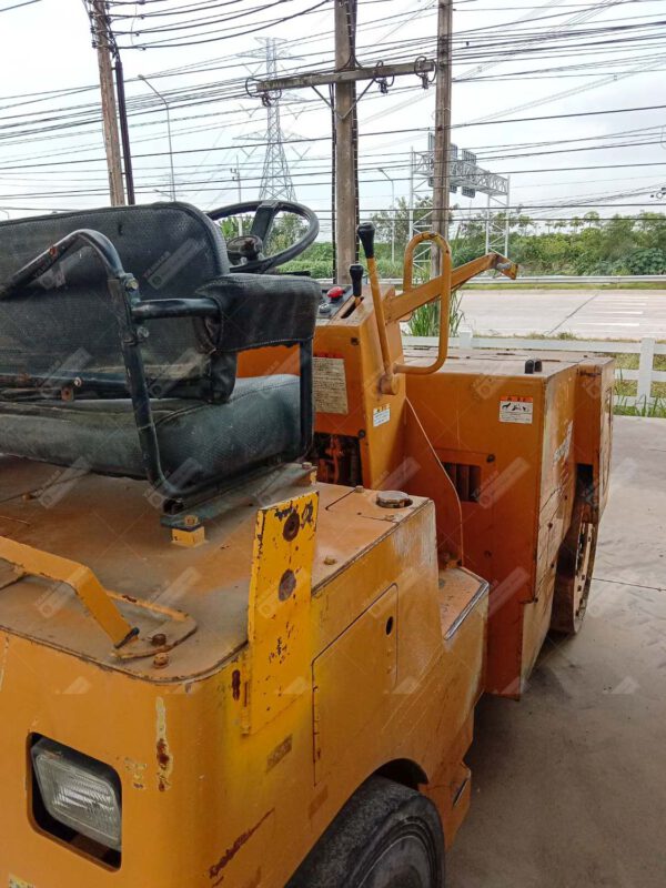 รถบดถนน SAKAI รุ่น TW500W ขนาด 3.5 ตัน เอวอ่อน หน้าเหล็ก-หลังยาง [No.T15] - Image 5