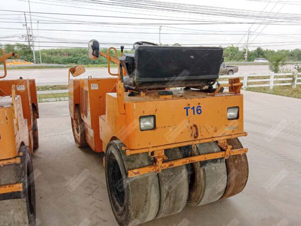 รถบดถนน SAKAI รุ่น TW500W ขนาด 3.5 ตัน เอวอ่อน หน้าเหล็ก-หลังยาง [No.T16]