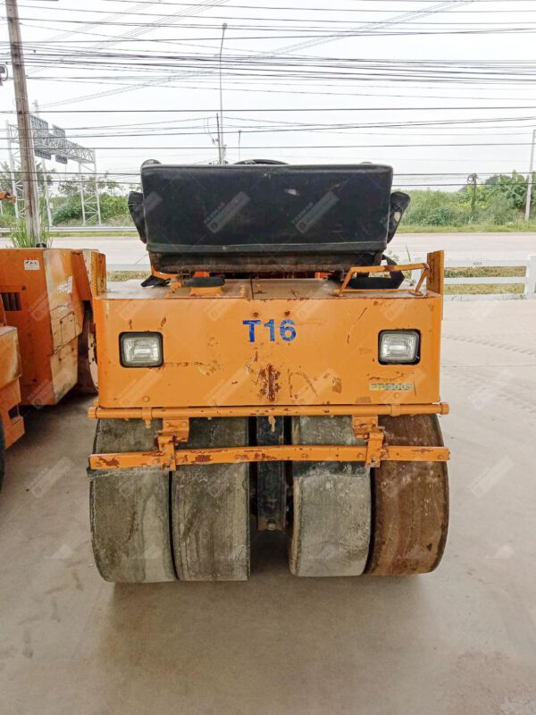 รถบดถนน SAKAI รุ่น TW500W ขนาด 3.5 ตัน เอวอ่อน หน้าเหล็ก-หลังยาง [No.T16] - Image 2