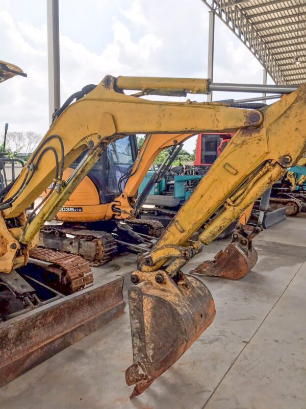 รถขุดมือสอง KOMATSU รุ่น PC30MR-3 ขนาด 3.1 ตัน [No.117] - Image 7