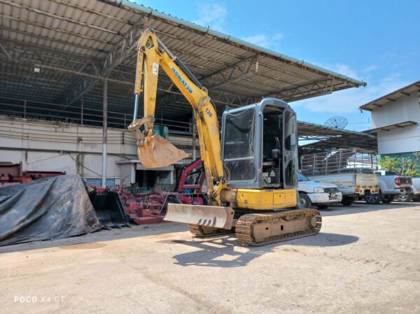 รถขุดมือสอง KOMATSU รุ่น PC30MR-2 ตู้แอร์ ขนาด 3.7 ตัน [No.122] - Image 3