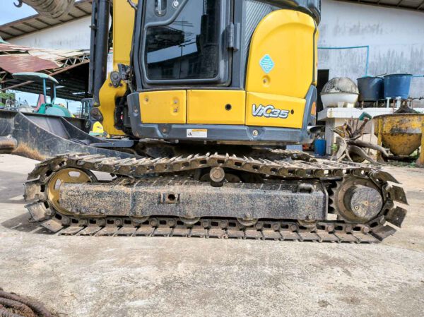 รถขุดมือสอง YANMAR รุ่น ViO35 ขนาด 3.8 ตัน ตู้แอร์ พร้อมใช้ [No.130] - Image 8