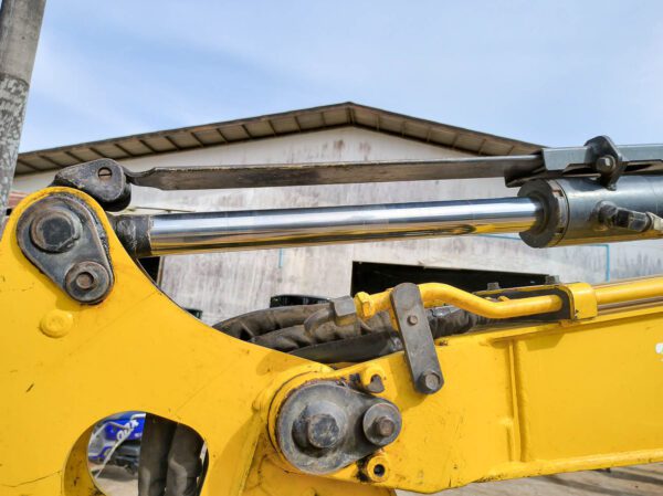 รถขุดมือสอง YANMAR รุ่น ViO35 ขนาด 3.8 ตัน ตู้แอร์ พร้อมใช้ [No.130] - Image 11