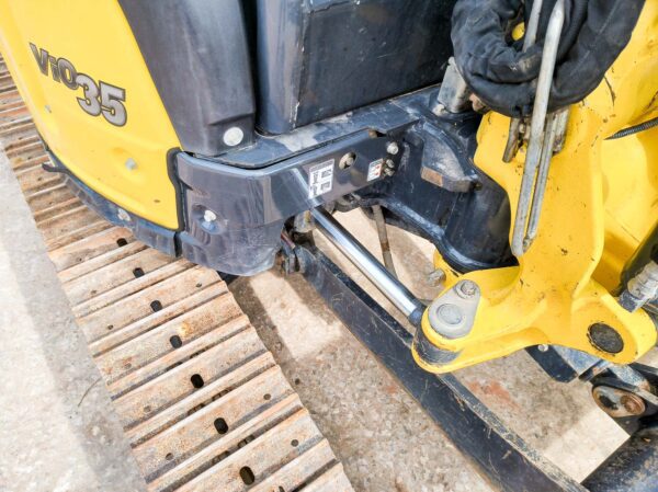 รถขุดมือสอง YANMAR ViO35 ตู้แอร์ ชั่วโมงน้อย ผ่อนได้ ประกันศูนย์ [No.SK11] - Image 15