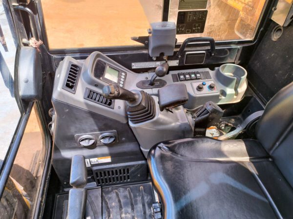 รถขุดมือสอง YANMAR ViO35 ตู้แอร์ ชั่วโมงน้อย ผ่อนได้ ประกันศูนย์ [No.SK10] - Image 16