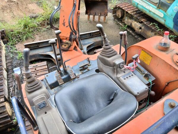 รถขุดมือสอง HITACHI รุ่น EX30 ขนาด 3 ตัน [No.121] - Image 3