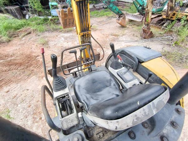 รถขุดมือสอง KOMATSU รุ่น PC30MR-2 ขนาด 3.1 ตัน [No.138] - Image 17
