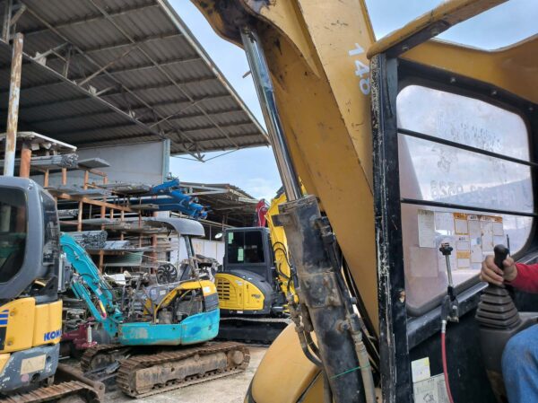 รถขุดมือสอง MITSUBISHI MM55SR-2 ขนาด 5.8 ตัน [No.148] ทำสี CAT - Image 9