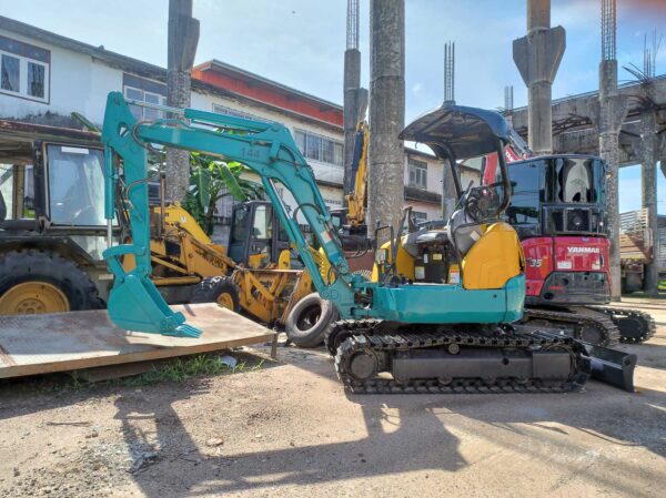 รถขุดมือสอง KUBOTA รุ่น U-30-3 ขนาด 3 ตัน [No.144]
