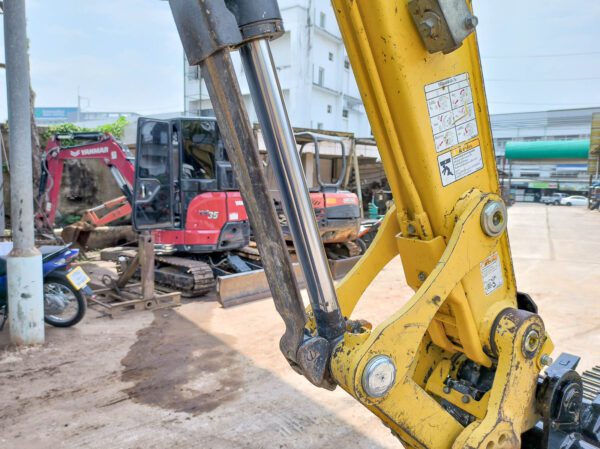รถขุดมือสอง YANMAR ViO35 พร้อมใช้ ผ่อนได้ ประกันศูนย์ [No.SK24] - Image 10