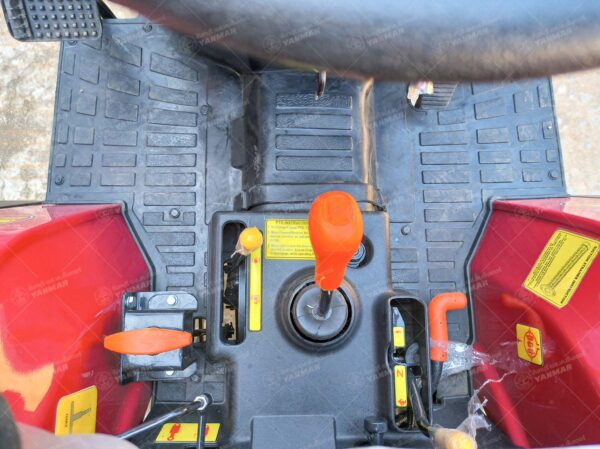 แทรกเตอร์ YANMAR SOLIS30 - Image 11