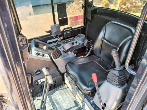 รถขุดมือสอง YANMAR ViO35 พร้อมใช้ ผ่อนได้ ประกันศูนย์ [No.SK30] - Image 17