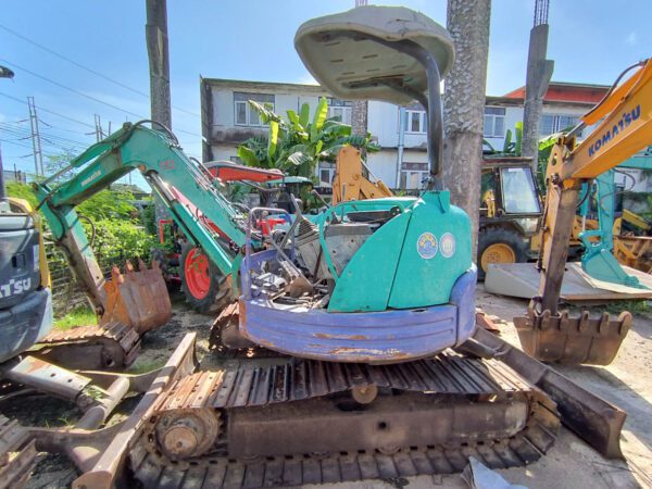 รถขุดมือสอง KOMATSU รุ่น PC40FR-1 ขนาด 4 ตัน [No.152]